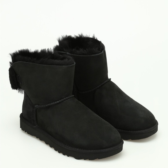 UGG Shoes - Black Suede Ankle Boots with Fur Lining